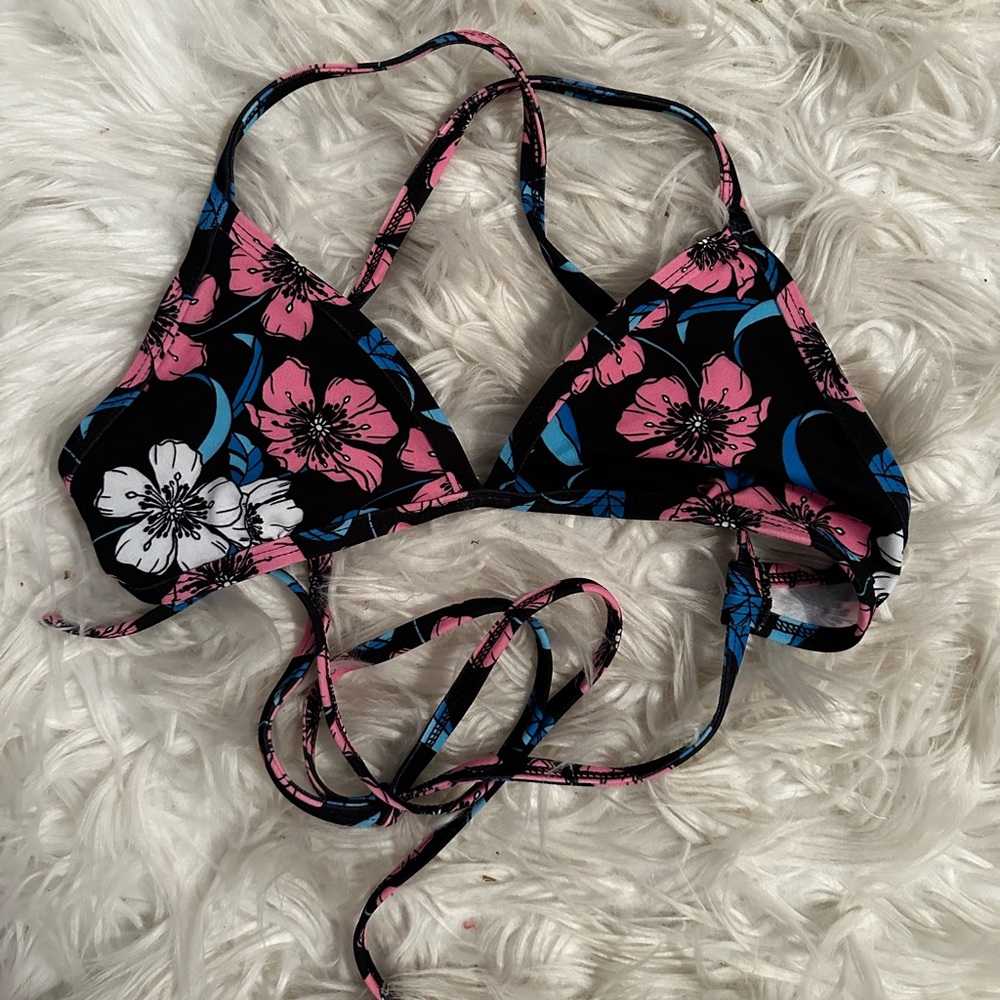 JOLYN Swim Triangle Top Size Small